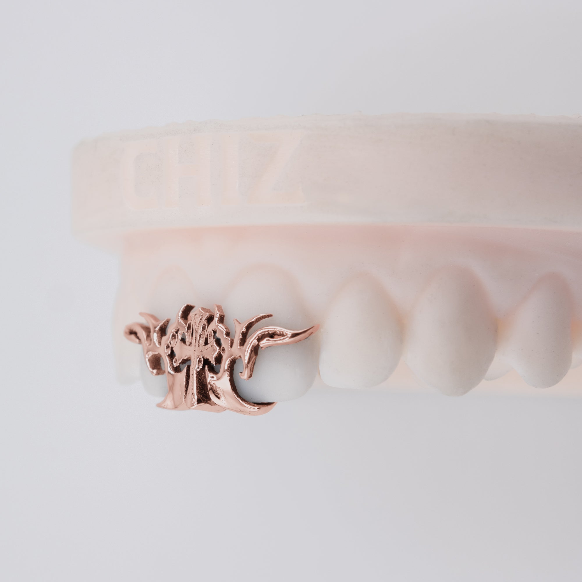 CHIZ CROSS TRIBAL
